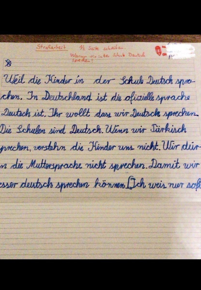 In Deutschland braucht man erst Gerichtsverfahren, damit die Schule weiß, dass sie rechtswidrig (und rassistisch) gehandelt hat.