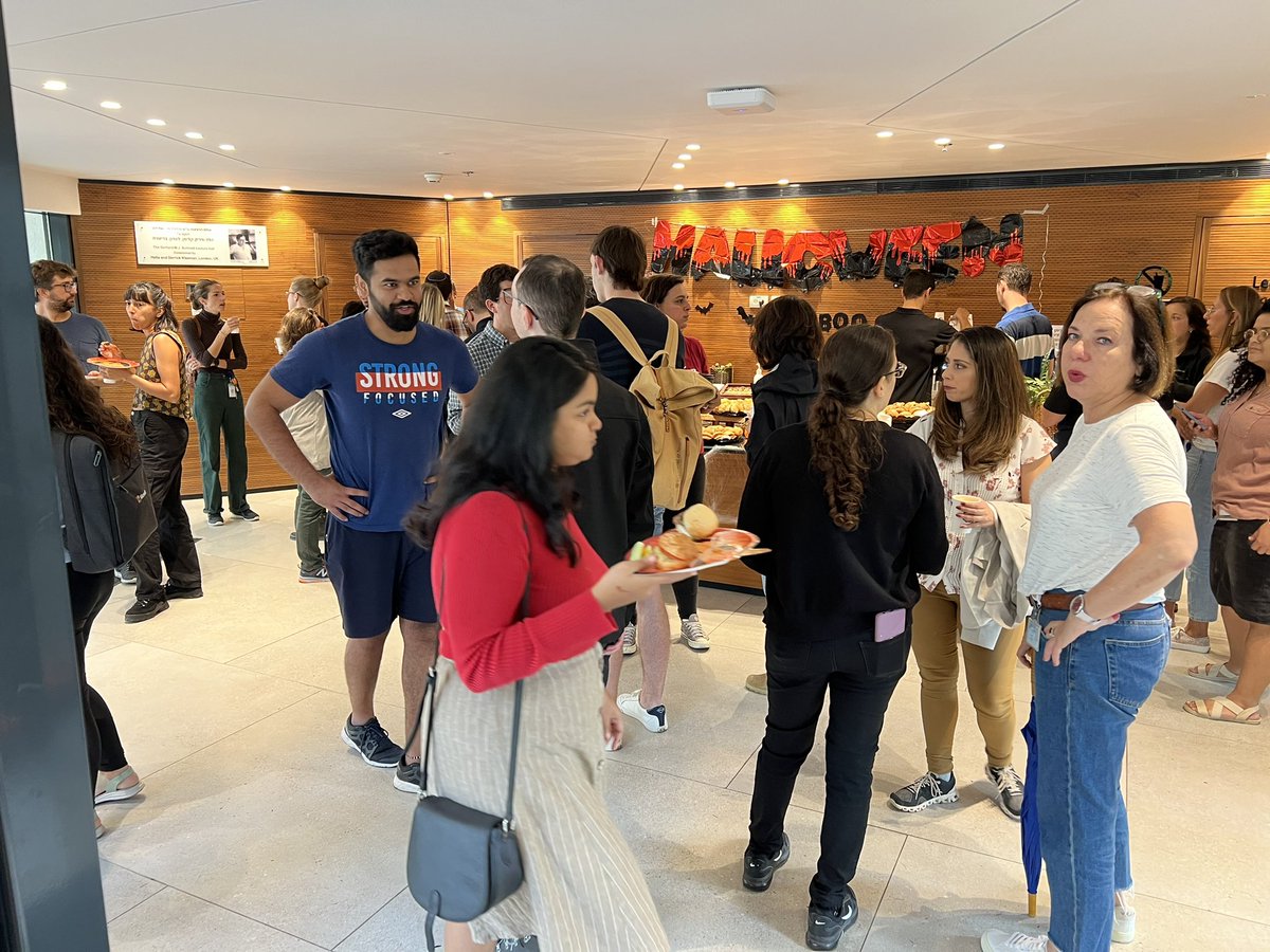 Sys_Immunology's tweet photo. Full house and great energies in our student-sponsored @Sys_Immunology meeting, a delightful #HalloweenHavoc scientific and culinary treat, including the customary bloody sink… https://t.co/9y5xmG651v