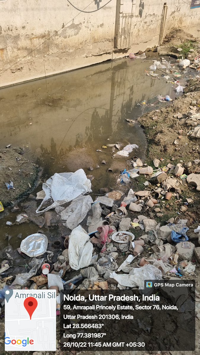 DeepakKumarGBN's tweet photo. Dengue, Malaria and Chicken gunia source created by Noida Authority outside Silicon City, Sector 76 @CeoNoida @noida_authority @ASCAOAPH1 @FONAA_GBN @nefowaoffice @myogioffice @myogiadityanath @dmgbnagar @DeptGbn https://t.co/yopRCowWE7
