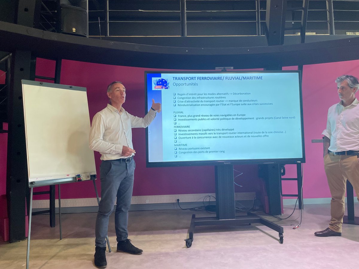 ReneMURATORE's tweet photo. Conférence Régionale Logistique. Brève de Francis Grimaud sur le site https://t.co/2k45jzc3wq https://t.co/UHoSkP4AKw