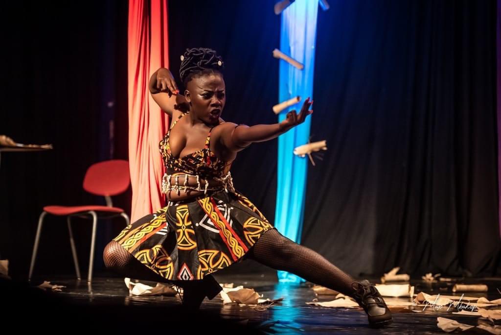 AkumbuJones's tweet photo. Laurita  N is both from Nkambe in NW and  Eton in the center. Under  the  Goethe Decouverte competition category theatre, She is the winner  for 2022,Working on the pieceLES AMAZONE by Dr Robert Tchamba as Coach for the Goethe Institute Kamerun was both challenging and rewarding. https://t.co/LyHbofRFw2