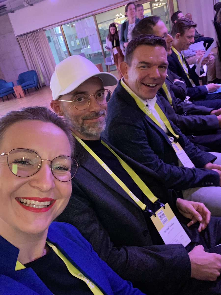 Heute beim #ForumÖ, der Konferenz des Verbandes für nachhaltiges Wirtschaften <a href="/oebu_ch/">öbu</a> in Zürich. @rszilinski und ich halten gleich eine Keynote zum Thema „Rethinking Business - Warum Unternehmer*innentum uns alle betrifft“ 🌎💚. Ich lieb‘s jetzt schon!