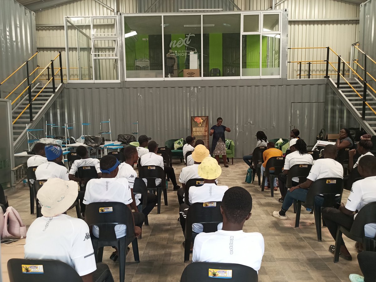 womandlaorg's tweet photo. We hosted a Dialogue with @FCPlatinum Royals on #sexualhealth #safesex and #sexualhygiene
The dialogue was facilitated by @MoHCCZim who shared on how Athletes can prioritize their Hygiene and Sexual health.
#reproductiverights #reproductivehealth
@GlobalFundWomen @BlackFemFund https://t.co/8eYrw0fVIs