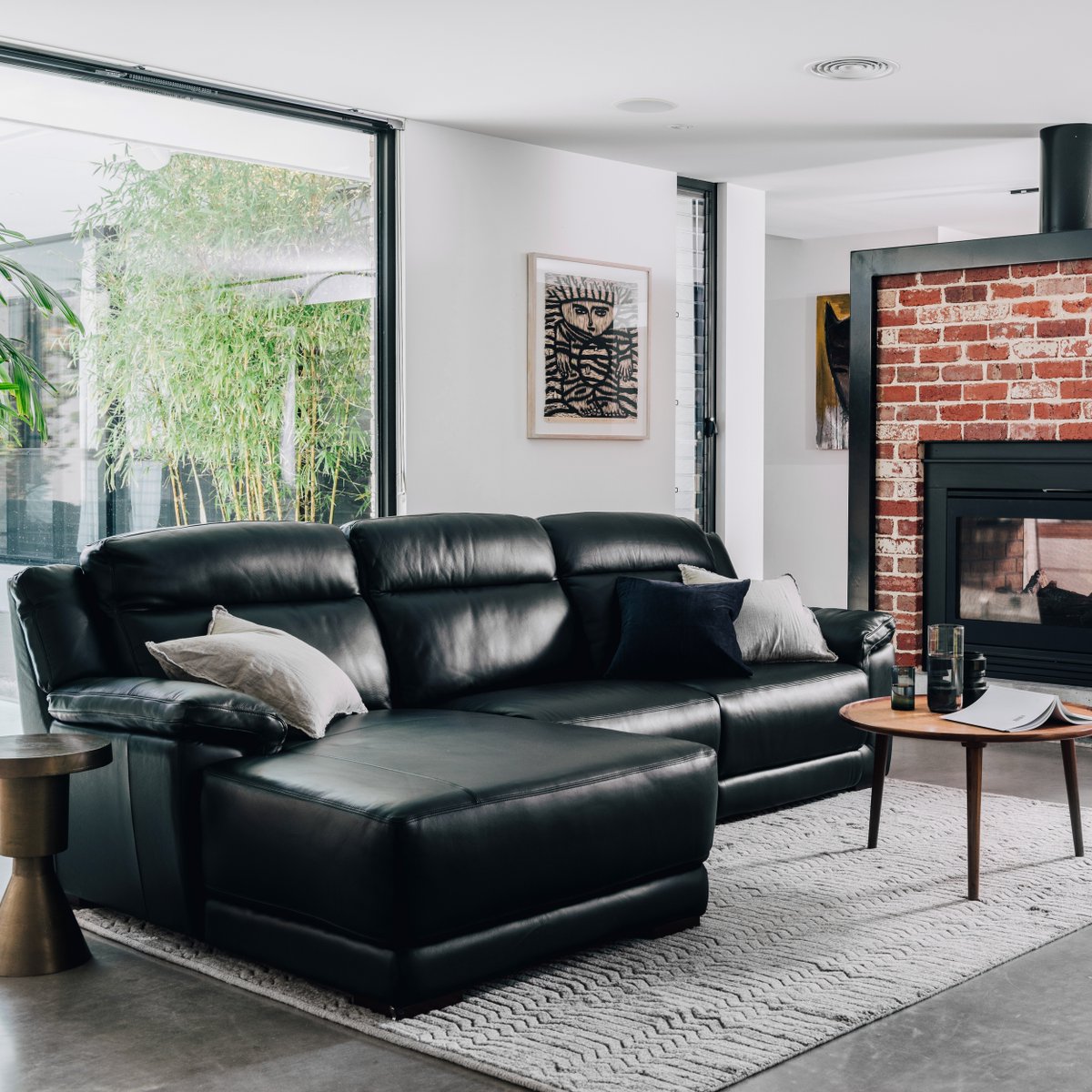 Plush Leather Lounges atelieryuwa.ciao.jp