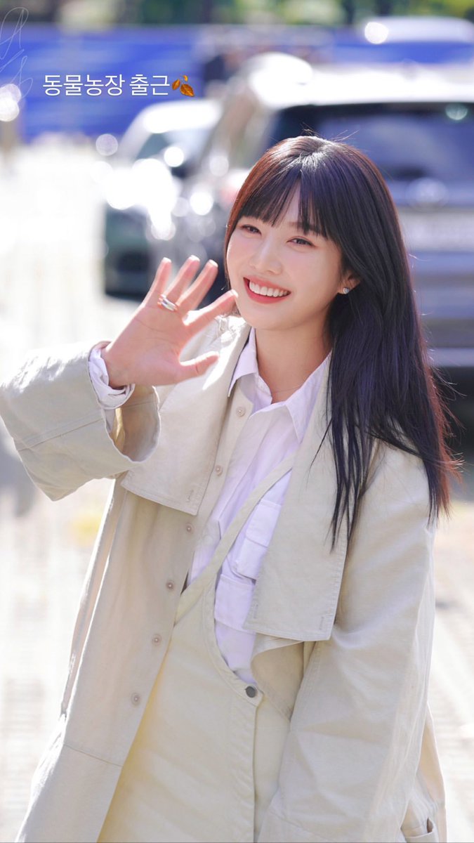 [INSTAGRAM STORY]

동물농장 출근🍂
instagram.com/stories/_imyou…

<a href="/RVsmtown/">Red Velvet</a> #RedVelvet #레드벨벳 #Joy #조이 #TRF2022    
221026 · 15:59:53 KST