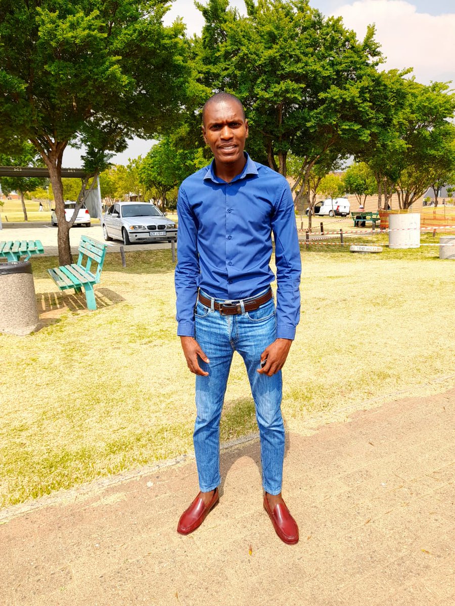 Ntucks0's tweet photo. Ladies what you say, am on market 😂 https://t.co/wdBwVxnrj0