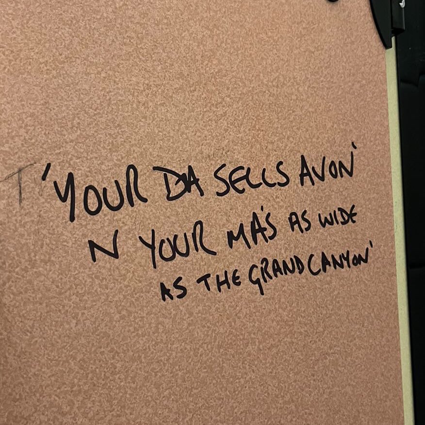 GraffitiOfNI's tweet photo. Yer ma… she looks like she’s been dunking for apples in a chip pan 👻

Spotted in Helen’s Bay Toilets by Adrienne

#graffiti #graffitibelfast #graffitinorthernireland #belfast #northernireland #ireland #helensbay #graffitiofnorthernireland #belfastgraffiti https://t.co/RjbIP2naQi