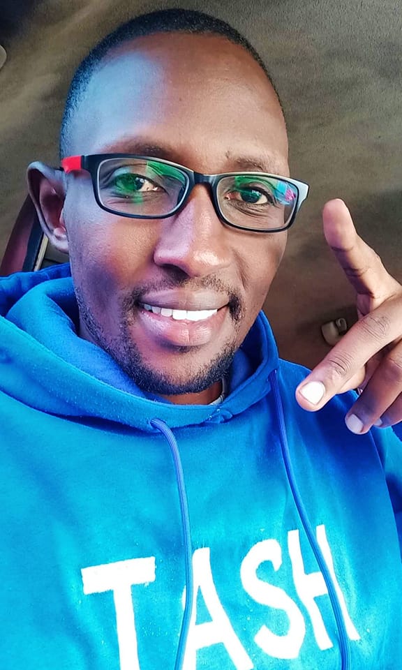 GukenaFMKenya's tweet photo. #KuhustleWendoWeno🥰🥰
Mwago proper tukihustle
@nguyo_simon  #mwm https://t.co/hxPiig3az5