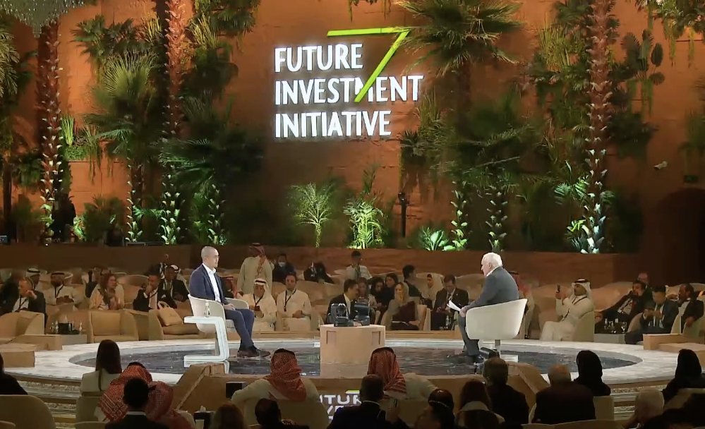 .<a href="/cz_binance/">CZ 🔶 BNB</a> was at the <a href="/FIIKSA/">FII Institute</a> conference for the first time in Saudi Arabia to discuss the future of #Web3.

Watch the recap ➡️ youtube.com/watch?v=x1n_kT…