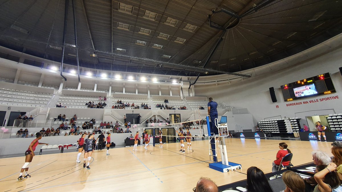 🤝Partenariat
Samedi dernier, notre dirigeant Martin SCHNAPPER était présent dans les tribunes pour encourager l'équipe féminine de notre partenaire <a href="/BurdisVolley/">Les Burdis - Bordeaux Mérignac</a>
🎀 Une très belle soirée #OctobreRose et une initiative engagée avec l’association <a href="/jeuneetrose/">Association Jeune & Rose</a>
