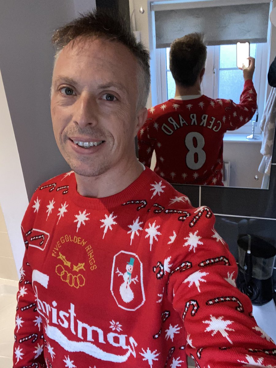 Another top notch Xmas jumper for the collection from @classicshirts had to be Gerrard for this Xmas. Great fit and design guys
