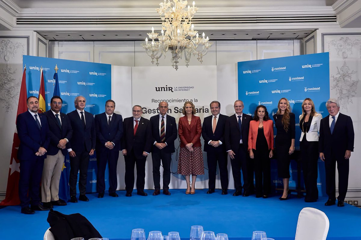 ZapateroAntonio's tweet photo. Muchísimas gracias a @UNIRuniversidad y @Cunimad por el premio “Excelencia en la Gestión Sanitaria 2022” https://t.co/w4lb048orI https://t.co/OrHccw6aOj
