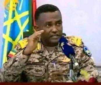 GemedaSenbeta's tweet photo. Dhiigni ijoollee Oromoo Qe'ee isaanii irratti 
dhangalaaftu ibda ta'ee yeroon si gubu 
ni dhufa.
Si dhabu ijoollee kee hin dhabu !
Gochaan faashistummaa ijoollee Oromoo
irratti Diirooniin raawatame, ajaja keetiin
akka ta"e Seenaan siif galmeessee jira. https://t.co/jUSWE5wDt7