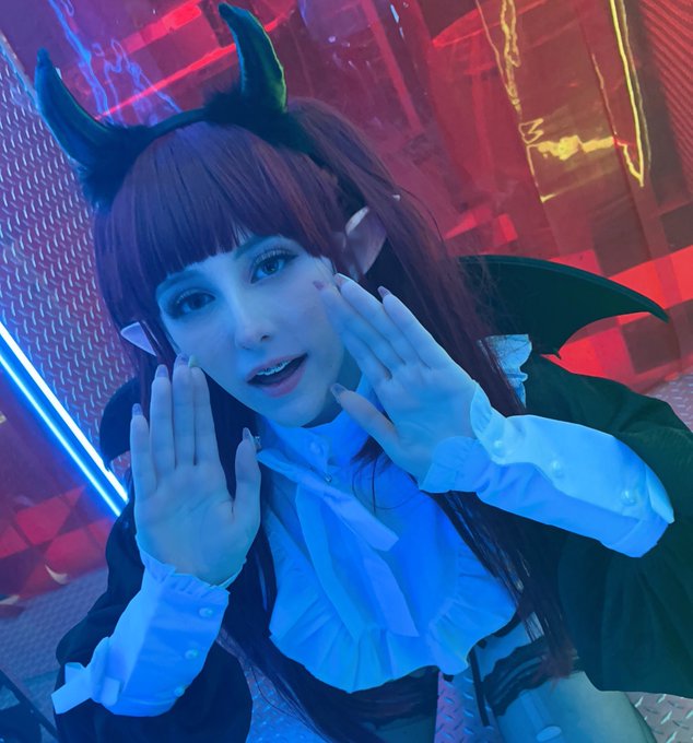 Who wants to see me make content in this cosplay? 💋 Bonus points if you&rsquo;ve actually seen this anime.