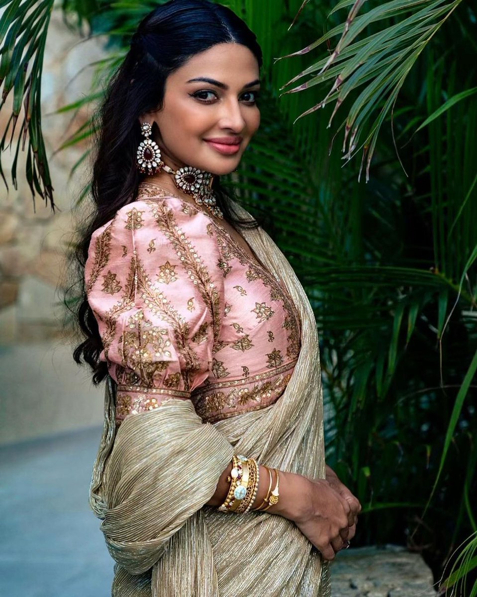 dailypostpunjab's tweet image. Rubina Bajwa  ਨੇ ਆਪਣੇ ਹੋਣ ਵਾਲੇ ਪਤੀ ਗੁਰਬਖਸ਼ ਚਾਹਲ ਨਾਲ ਸਾਂਝੀਆਂ ਕੀਤੀਆਂ ਰੋਮਾਂਟਿਕ ਤਸਵੀਰਾਂ

#RubinaBajwa #SharePictures #FutureHusband #GurbakshChahal #Dailypostpunjabi