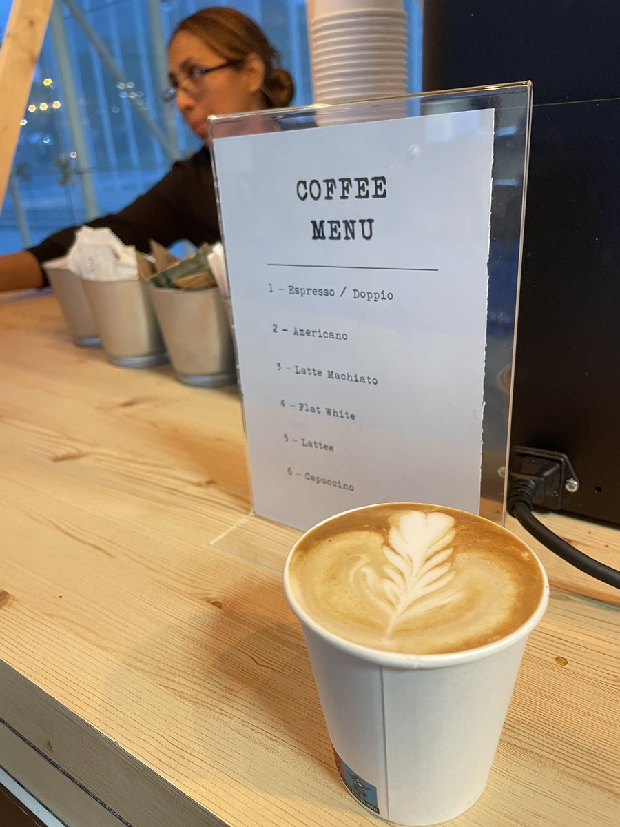 Day 2 at #Fyuz22 , one more session (on 5G private network applications) down, along with several of these cute pastries and two cafe con leches. (Question: why did the server place a WHOLE TRAY of these right in front of me?!?). Waiting for the <a href="/TelecomInfraP/">TelecomInfraProject</a> Plenary to start