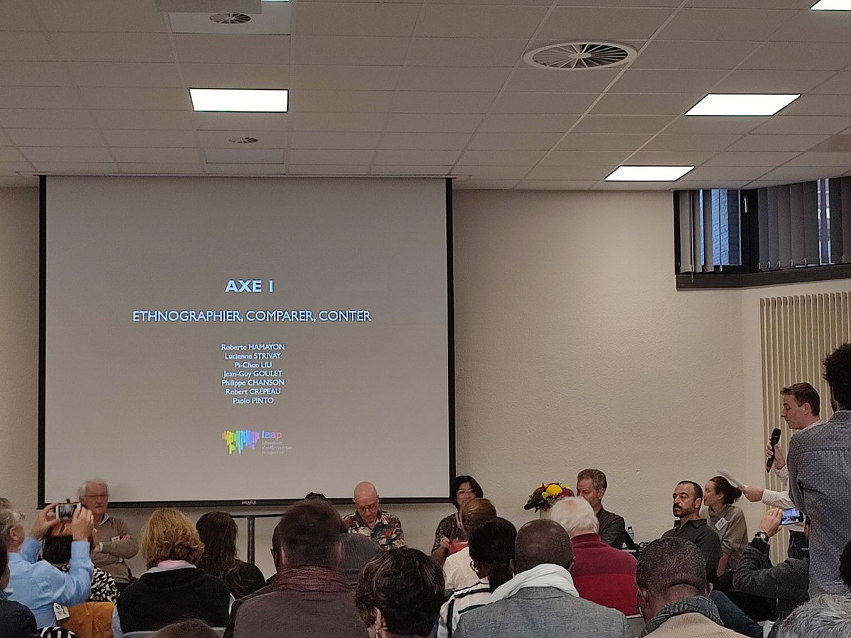 Deuxième journée du colloque anniversaire des 22 ans du LAAP. Ce matin, nous écouterons 
Philippe Chanson, Robert Crépeau, Jean-Guy Goulet, Roberte Hamayon, Pi-Chen Liu,Paulo Pinto, et Lucienne Strivay dans le cadre de la session intitulée : "ETHNOGRAPHIER, COMPARER, CONTER"