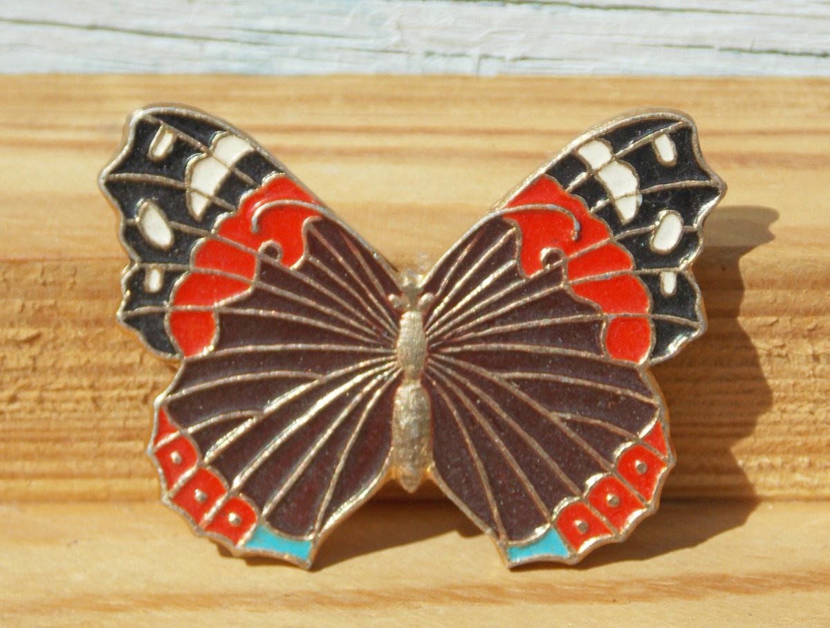 Alex43872440's tweet photo. Excited to share the latest addition to my #etsy shop: Batterfly pin, Vintage pin, Childrens pin, Forest butterfly, Backpack pin https://t.co/dSAt6SSmsP #brown #anniversary #christmas #red #batterflypin #insectpin #backpackdecoration #hipsteraccessory #metalbadge https://t.co/uCuaOOUIwD