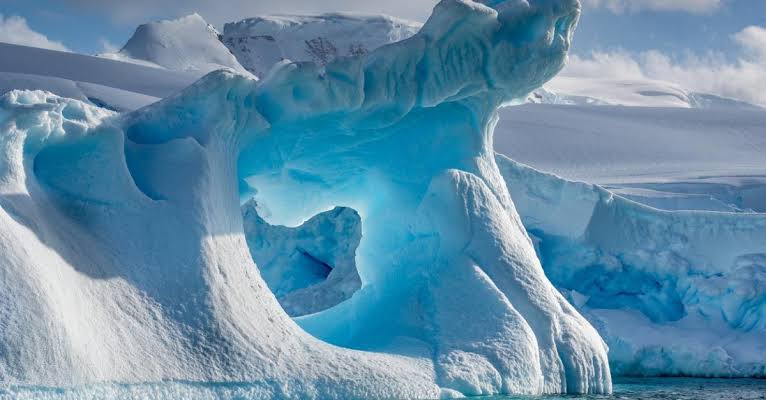 Jayysein's tweet photo. The most coldest places on earth

A THREAD https://t.co/M1Y0EoB7jE