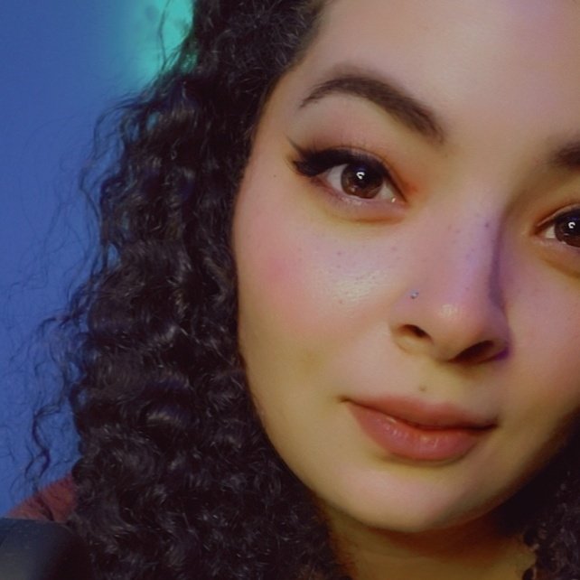 itszeroish's tweet image. #NewProfilePic I want to be snapchat pretty all the time 😅