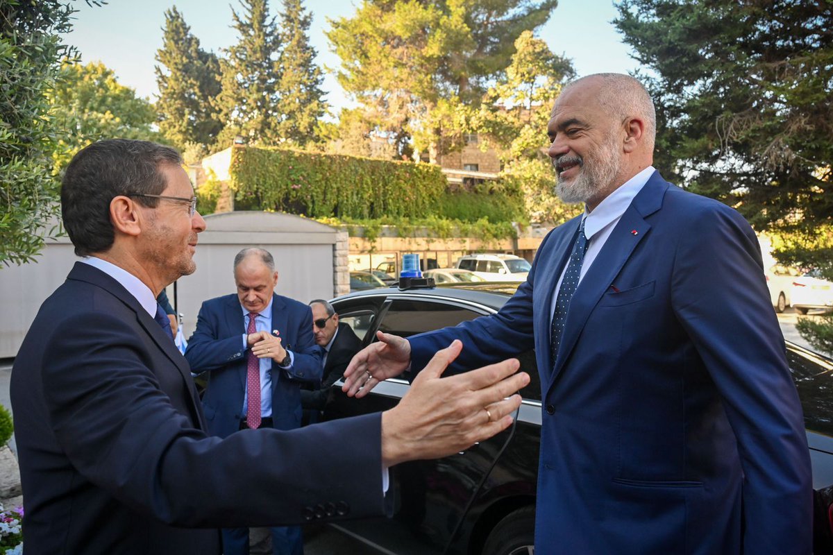 IsraelPresident's tweet photo. President @Isaac_Herzog held a diplomatic work meeting today with the Prime Minister of the Republic of Albania, @ediramaal. The President expressed his desire to deepen Israeli-Albanian ties in all fields, including reciprocal tourism, trade, and cybersecurity. 🇮🇱🇦🇱 https://t.co/YgPiwdswSW