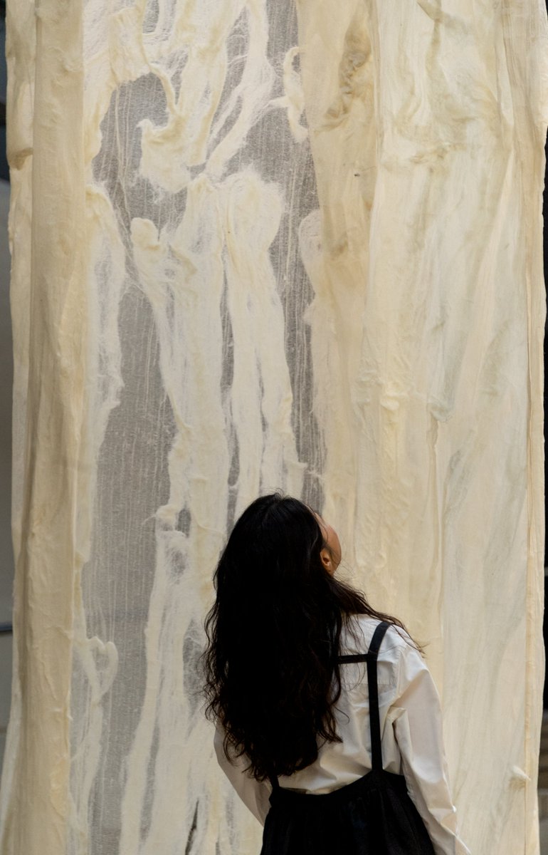 NatFibreCo's tweet photo. We were delighted to help the curatorial team @Tate Modern earlier this year, supplying some additional #wool for an exhibition in their turbine hall: Hyundai Commission: Cecilia Vicuña: Brain Forest Quipu. You can read the full story here: https://t.co/WZlzsNNTVx
#woolweek https://t.co/Js8m1s4tIQ
