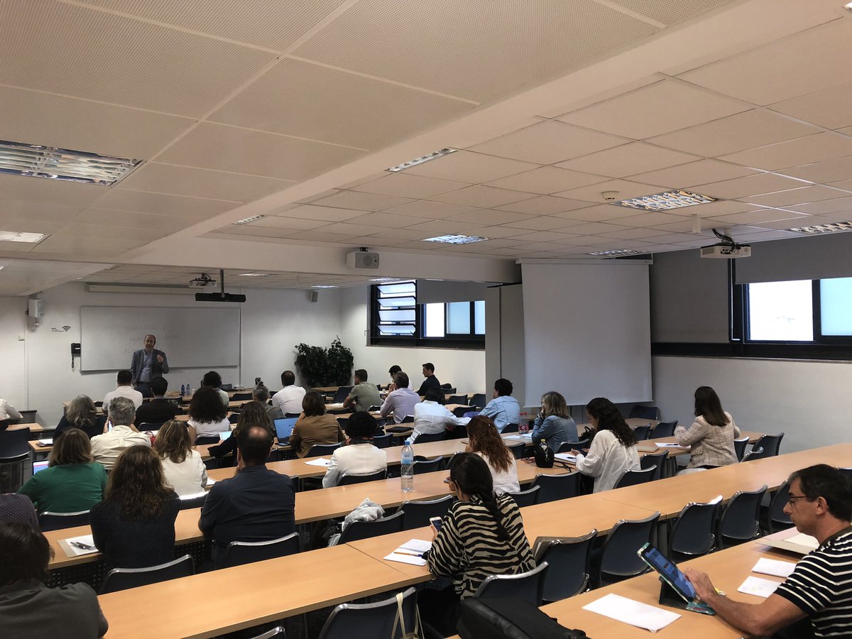 🗣 3a sesión del Módulo I de #DIVALDirectia con <a href="/CarlesRamio/">Carles Ramió</a>, profesor de Ciencia Política y de la Administración en la <a href="/UPFBarcelona/">UPF Barcelona</a>.

🔄 ‘La #DirecciónPública. Situación actual y propuestas de rediseño’.

#FormacióDIVAL ⏩