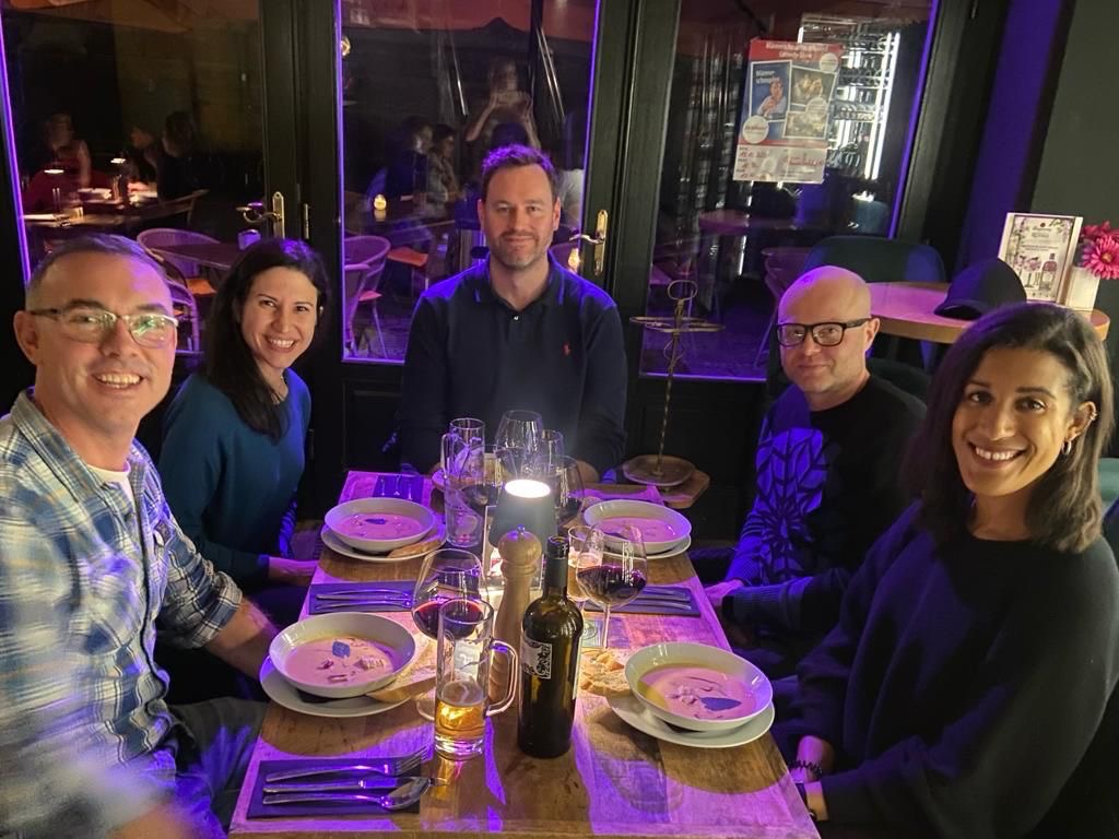 Evaluate tweet media