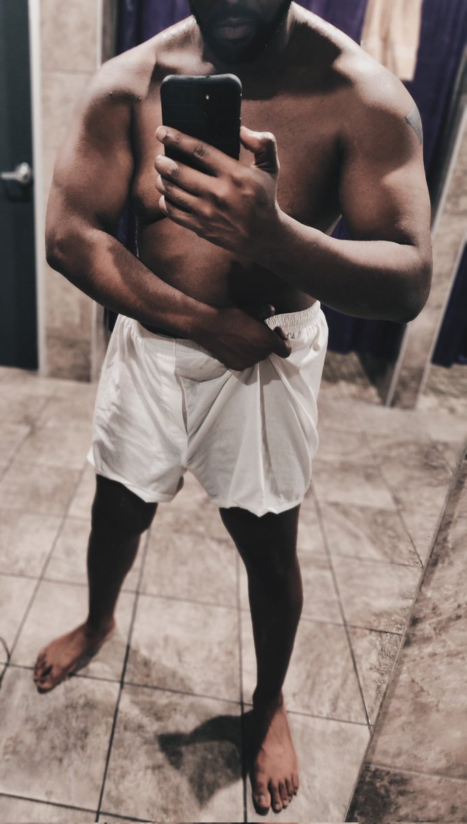 DaddybearGeek's tweet photo. Shower 🚿 are like the massage at times. https://t.co/ggoz65IyaY
