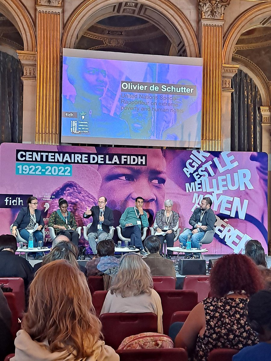🔴Roundtable on "Poverty, Inequality and human rights"

"We need to look at poverty as an example of a society that fails to be more inclusive"💬<a href="/DeSchutterO/">Olivier De Schutter</a> #FIDHCongress2022 

Follow the live on #Twitch 👇
twitch.tv/fidh_en