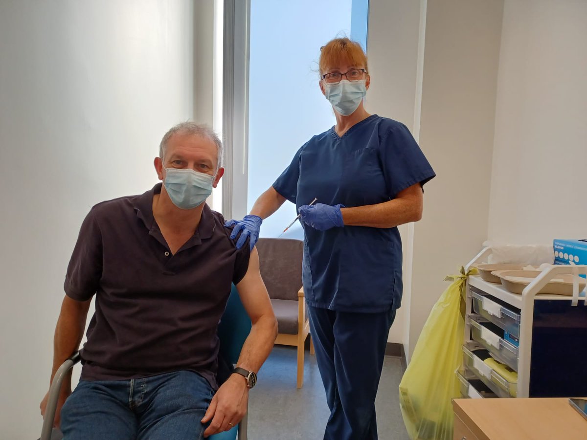 Our chief executive Mark Brooks had his #COVIDBooster in Hull at the weekend. It is an important way to protect yourselves and your loved ones from COVID infection. Check online if you are eligible and how to get an Autumn booster nhs.uk/conditions/cor…