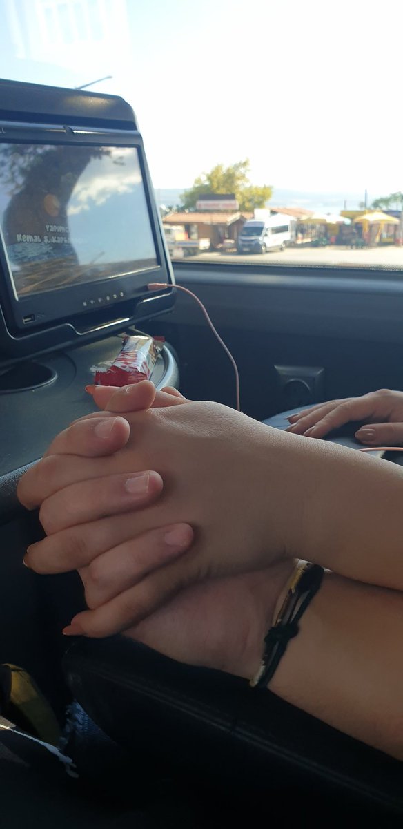 Korkma hiç 
Hep el ele