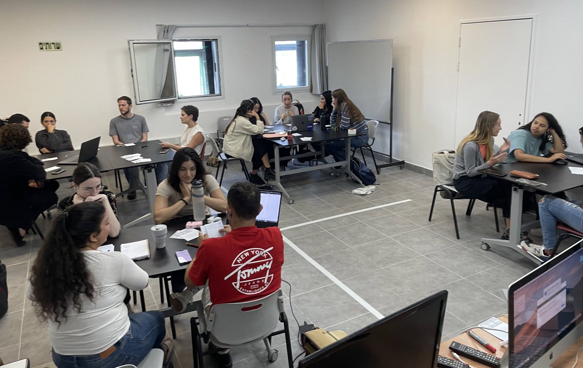 We just started the #Futures #Design course by playing The Thing From The Future*. I’m looking forward to see what #FutureThing each student brings next week. #anticipation ✨
*We used Miro and paper (ask me how)