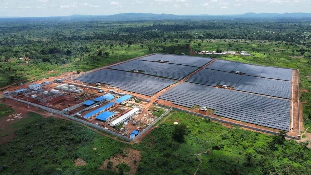 ouapure's tweet photo. Fin des travaux construction du champs solaire photovoltaïque de Sakaï de 15 MWc avec le stockage de 5MW exécutés par la société China Energy Ingennering group. https://t.co/rIa93wzg62