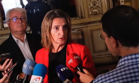 🔴Directo | Ribera defiende que la UE acelera su descarbonización pese a subida 'temporal' del consumo de gas y carbón ow.ly/T0GL50LiLyK