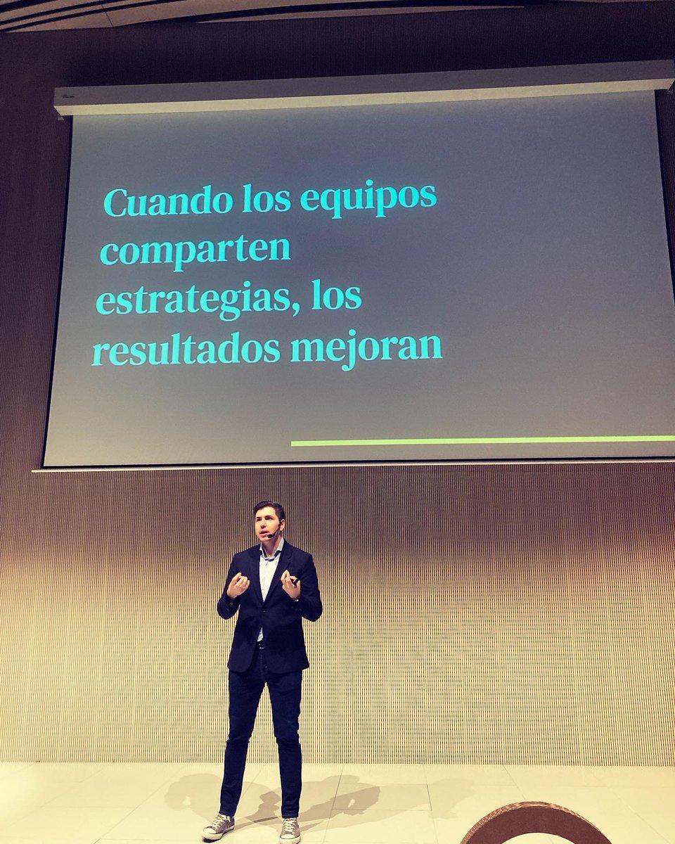 El sábado fue un día de reencuentro con los amigos de <a href="/OnTopicos/">OnTopic</a> en <a href="/etopia_/">Etopia: Emprendimiento, Innovación y Tecnología</a>, donde hablamos de innovación en periodismo con algunos ejemplos de lo que estamos desarrollando en <a href="/elespanolcom/">EL ESPAÑOL</a>. 

Un placer volver a Zaragoza.