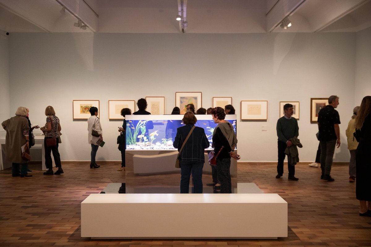 📸 Inauguració nova exposició de la <a href="/fundaciomiro/">Fundació Joan Miró, Barcelona</a>: Paul Klee i els secrets de la natura!
Acosta-t a #KleeFJM i gaudeix de l'Art😍! 
👉 bit.ly/3zbuXsC  
EGM ha col·laborat en la producció de la gràfica expositiva #weareegm #impressioprofessional 
Fotos <a href="/davidecamesasca/">Davide Camesasca</a> 🙌