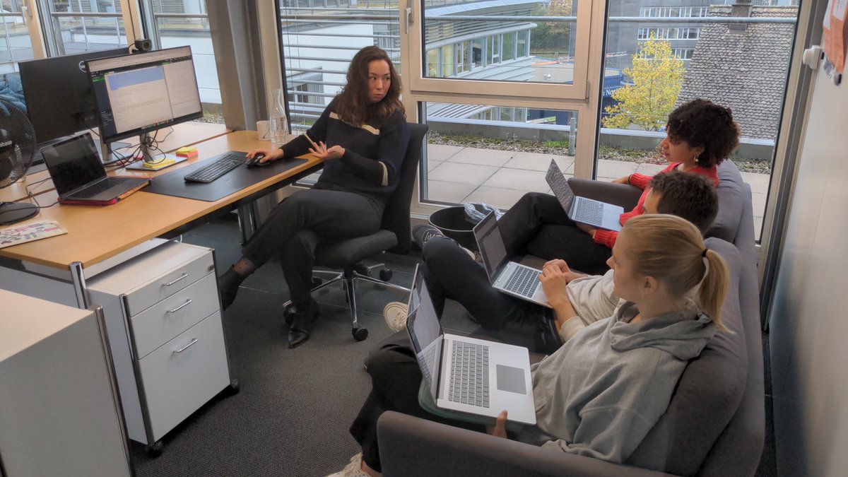 Cognitive and Behavioral Decision Research (@cbdr_lab) on Twitter photo <a href="/moliviafischer/">Olivia Fischer</a> kicking off the new week at CBDR with a crash course on #Latex for our RAs / interns ⌨️🤩📰 👩💻 <a href="/moliviafischer/">Olivia Fischer</a> kicking off the new week at CBDR with a crash course on #Latex for our RAs / interns ⌨️🤩📰 👩💻