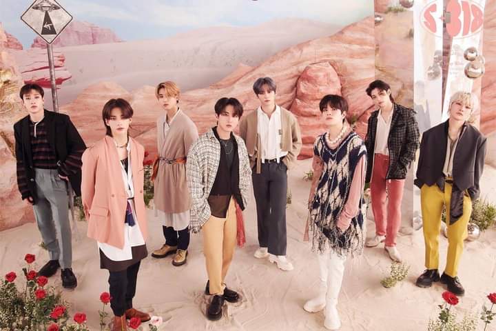 DulceCerati's tweet photo. #MAMAVOTE #straykids https://t.co/yRXqsIwImu