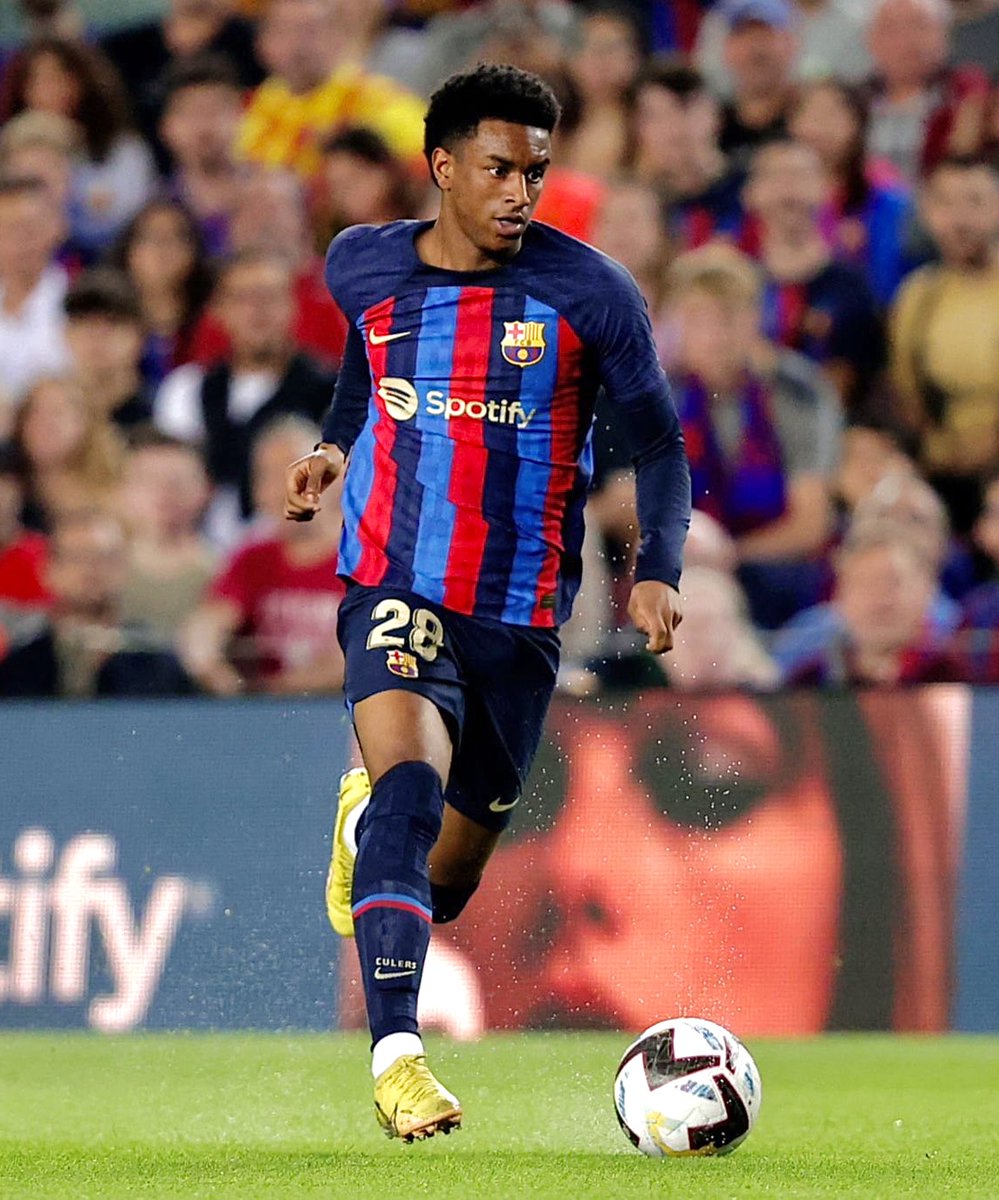 433's tweet photo. Camp Nou has already found it’s new pearl 💎 https://t.co/YUE4MH5Yms