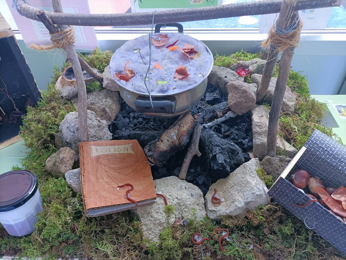 Les résultats pour le concours d’Halloween sont arrivés.
Prix spécial pour la vidéo suivante :
youtube.com/watch?v=W1Jw7n…
Merci à tous les participants pour leurs superbes créations ! <a href="/triouzoune/">Collège de la Triouzoune</a> <a href="/aclimoges/">Académie de Limoges</a> <a href="/DSDEN19/">DSDEN de la Corrèze</a>