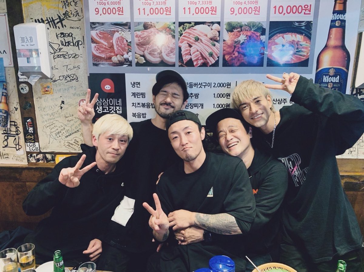 SWANKYDANK_KOJI's tweet photo. 첫 라이브 에 와 줘서 고마워요!!
저에게 소중한 날이었습니다.
앞으로도 팀을 잘 부탁드립니다🙏
그리고 Our Fire를 사랑해 주세요😬
#OurFire #COZI #OneWayStreet
#Final https://t.co/rMPH8LnLtT