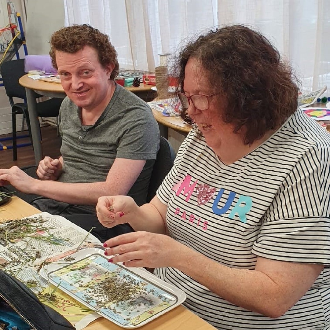Papworth_Trust's tweet photo. Customers from Opportunities Without Limits Basildon prepared lavender stalks from the garden to make lavender bags.
#papworthtrust #lavendar #craftbags https://t.co/jjXxBXIUEt