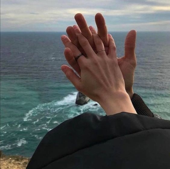 bijibuahbapak's tweet photo. KookMin AU

🕊𝐌𝐫. 𝐀𝐥𝐢𝐬𝐭𝐞𝐫🕊

Hanya Alister dan kehidupannya yang dipenuhi kelabu biru. Oh, jangan melupakan Iliyas yang jatuh tersandung batu. Mengenal Alister namanya kesialan dikali seribu. https://t.co/TRkKE1ovP8