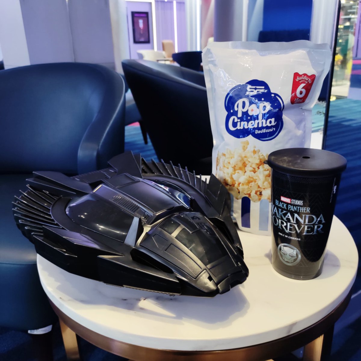 Thai_SuperHero's tweet photo. @WeLoveSF เปิดขาย Black Panther Combo Set ทั้ง 2 แบบแล้ว !
โดยจะมีเซท
Black Panther Combo Set
https://t.co/icOBJYTk6c
Black Panther Talon Combo Set
https://t.co/8P8zSYkvZu
#SFSHOP #SFCINEMA
🎬🍿❤
#สถานีต่อไปวาคานด้า #BlackPantherTH #วาคานด้าจงเจริญ https://t.co/x4iANciol2