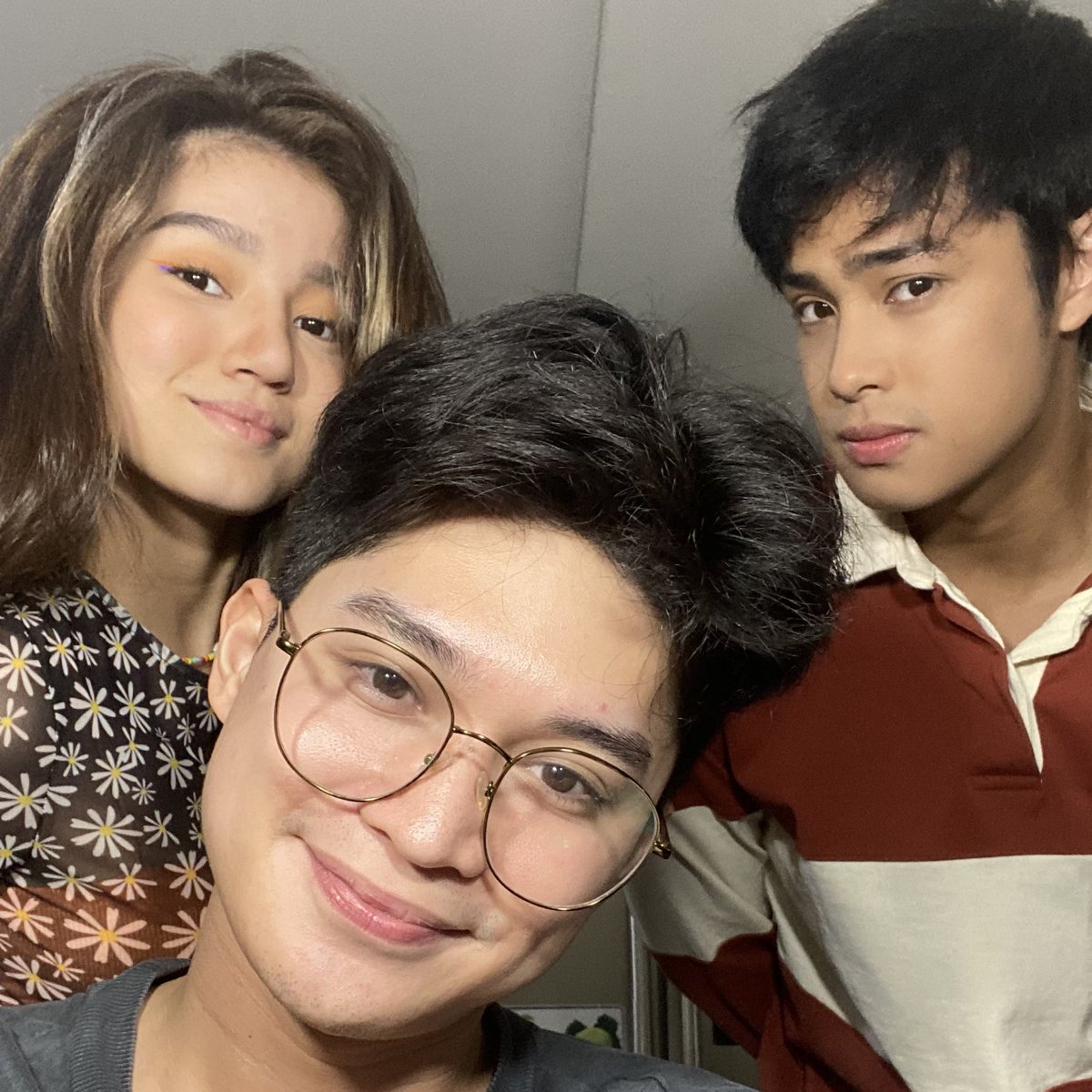 adrianlindayag's tweet photo. ETO NA NGA… YUNG PANGALAN KO NASA STAR CINEMA POSTER !!! dati minamanifest ko lang, ngayon totoo na. sabi ko noon magiging best friend ako ng leading lady ng isang bonggang Kapamilya love team sa isang pelikula ng @StarCinema READY KANA BA MANGISAY #AILNov23 #StarCinemaIsBack 💫 https://t.co/mYvAgJpWWJ
