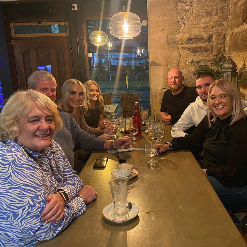AMO_Group's tweet photo. A M O ✔

Friday eve our lovely Director treated the team to a gorgeous meal @fino_wakefield

It was so lovely to relax and chat and eat good food! Thank you Rachael and thank you Fino for your hospitality

Happy Monday everyone ✔

#amogroup #staffmeal #staffrewards #workmeal https://t.co/dfZCRQd4wa