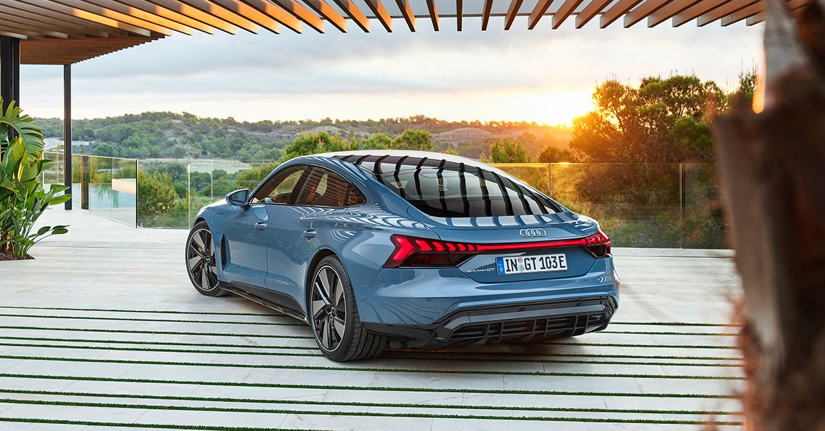 Prestazioni elevate, design elegante e un’esperienza di guida unica. Con #Audi #etronGT, l’avanguardia si fa strada.