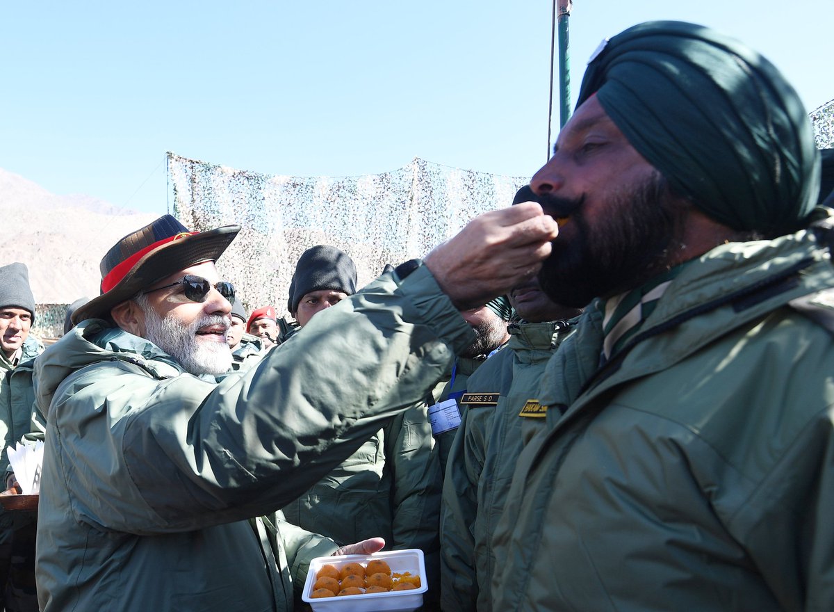 Sivaprasath_SS's tweet photo. True inspiration to all the #worldleaders we are delighted and blessed to get Shri @narendramodi ji as our @PMOIndia who always thinks about the development of the nation and respects people who are working for the nation 🇮🇳 #modiinkargil #believeinmodi @BJP4India 🪷🪷 https://t.co/aOZme2eLN7