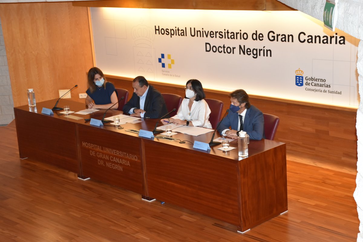 ✔️ Darias ha subrayado el impulso del Gobierno a medidas frente a la fragilidad como los programas de vacunación, el fomento de los entornos saludables junto a <a href="/fempcomunica/">FEMP</a> o las acciones del Plan de Salud Mental para el abordaje integral en mayores que viven en soledad.